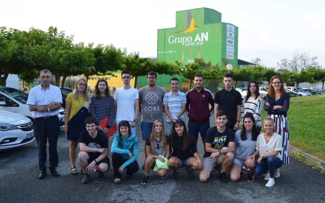 El Grupo AN recibe a un grupo de estudiantes de la UPNA que participan en un concurso internacional